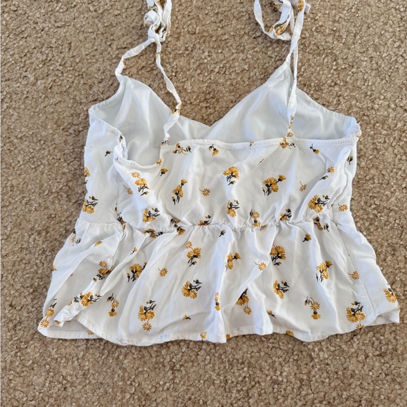 Spring Floral Top Bundle - Picture 3 of 7